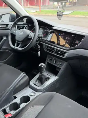 VOLKSWAGEN-POLO-2024