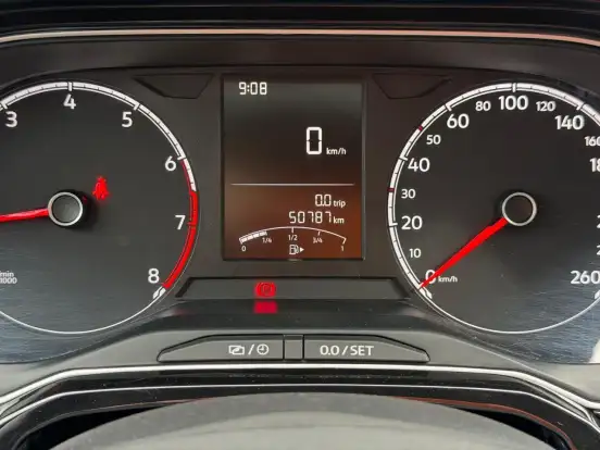 VOLKSWAGEN-POLO-2024