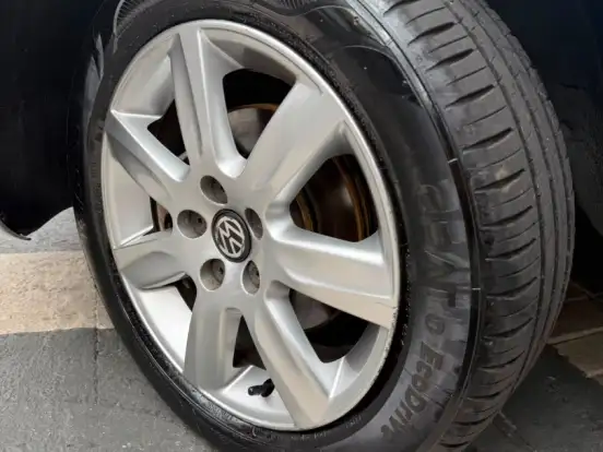 VOLKSWAGEN-POLO-1.6 MI SPORTLINE 8V FLEX 4P AUTOMATIZADO VOLKSWAGEN-POLO-2012