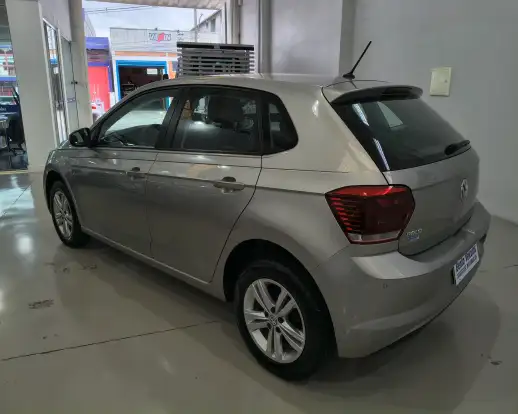 VOLKSWAGEN-POLO-2019