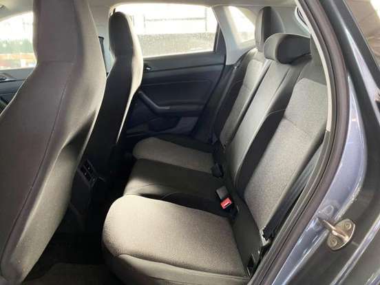 VOLKSWAGEN-POLO-2023