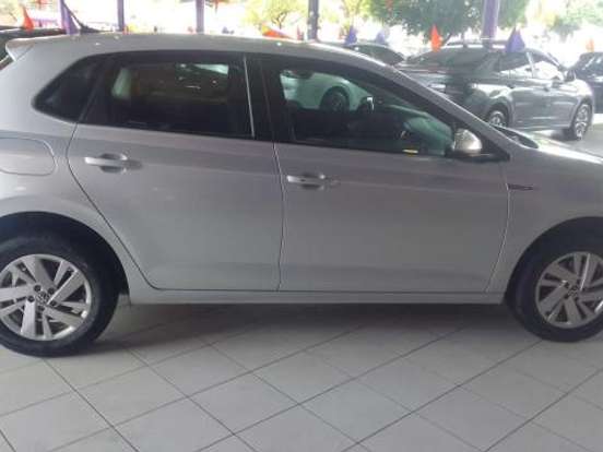 VOLKSWAGEN-POLO-1.0 170 TSI COMFORTLINE AUTOMÁTICO VOLKSWAGEN-POLO-2025