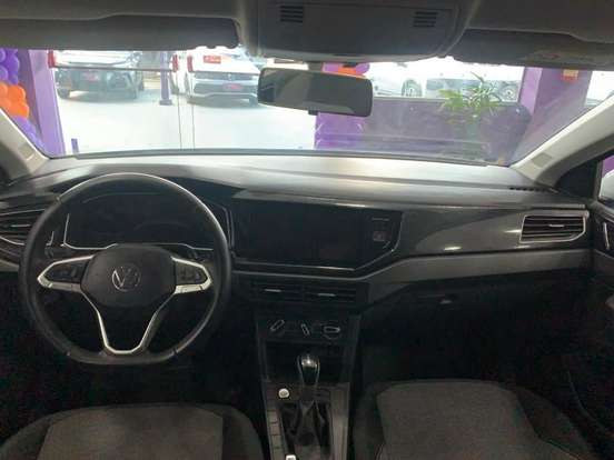VOLKSWAGEN-POLO-2024
