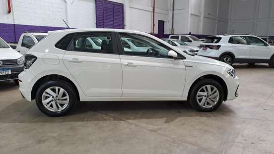VOLKSWAGEN-POLO-2024