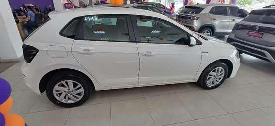 VOLKSWAGEN-POLO-2024