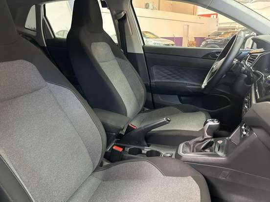 VOLKSWAGEN-POLO-2024