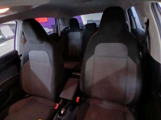 VOLKSWAGEN-POLO-2024