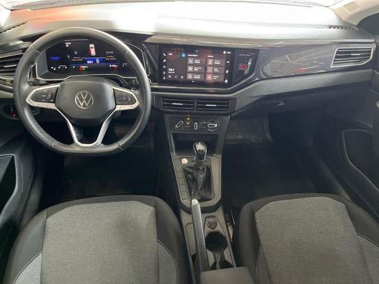 VOLKSWAGEN-POLO-2024