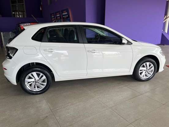 VOLKSWAGEN-POLO-2024
