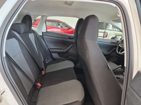 VOLKSWAGEN-POLO-1.0 170 TSI COMFORTLINE AUTOMÁTICO VOLKSWAGEN-POLO-2024