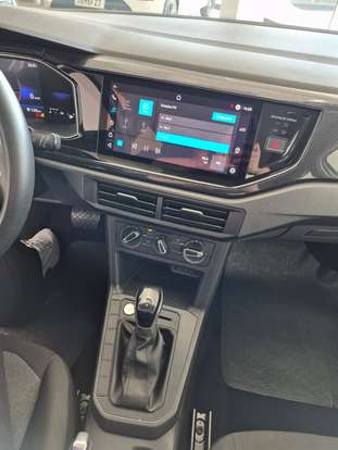 VOLKSWAGEN-POLO-2024
