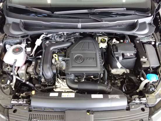 VOLKSWAGEN-POLO-2024