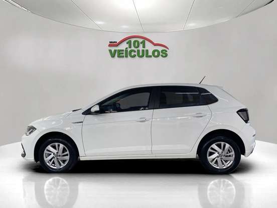 VOLKSWAGEN-POLO-2023