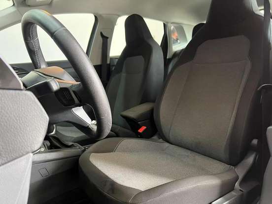 VOLKSWAGEN-POLO-2024