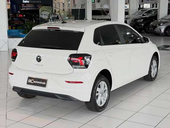 VOLKSWAGEN-POLO-2025