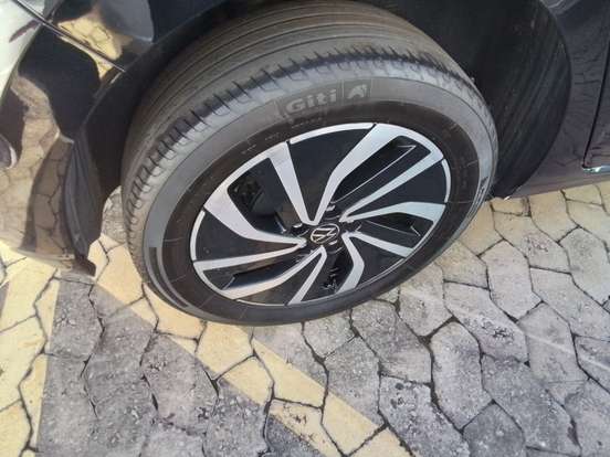 VOLKSWAGEN-POLO-2025