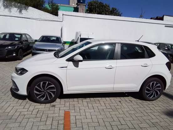 VOLKSWAGEN-POLO-1.0 170 TSI HIGHLINE AUTOMÁTICO VOLKSWAGEN-POLO-2025
