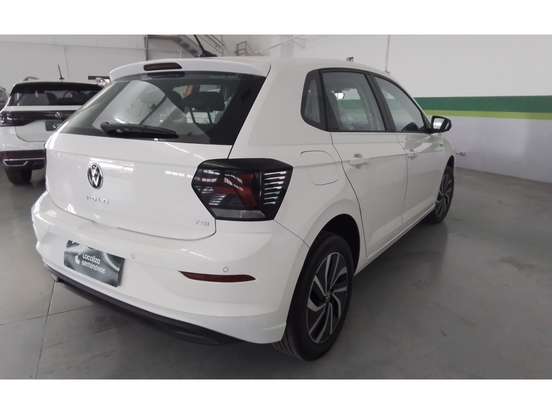 VOLKSWAGEN-POLO-2025