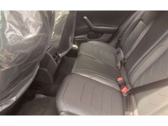 VOLKSWAGEN-POLO-1.0 170 TSI HIGHLINE AUTOMÁTICO VOLKSWAGEN-POLO-2025