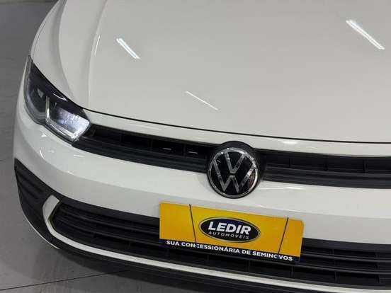 VOLKSWAGEN-POLO-2023
