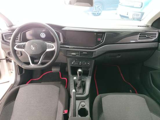 VOLKSWAGEN-POLO-2024