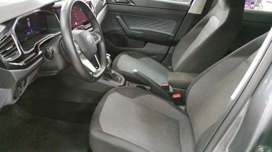 VOLKSWAGEN-POLO-2025