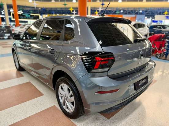 VOLKSWAGEN-POLO-2025
