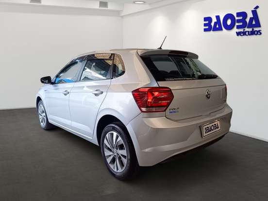 VOLKSWAGEN-POLO-1.0 200 TSI COMFORTLINE AUTOMÁTICO VOLKSWAGEN-POLO-2018