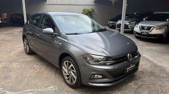 VOLKSWAGEN-POLO-2019