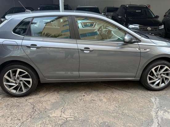 VOLKSWAGEN-POLO-1.0 200 TSI HIGHLINE AUTOMÁTICO VOLKSWAGEN-POLO-2019