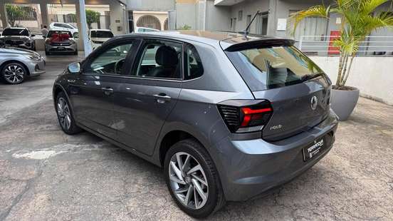 VOLKSWAGEN-POLO-2019