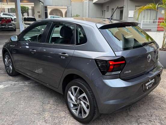 VOLKSWAGEN-POLO-1.0 200 TSI HIGHLINE AUTOMÁTICO VOLKSWAGEN-POLO-2019