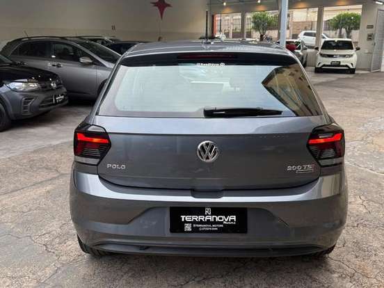 VOLKSWAGEN-POLO-1.0 200 TSI HIGHLINE AUTOMÁTICO VOLKSWAGEN-POLO-2019