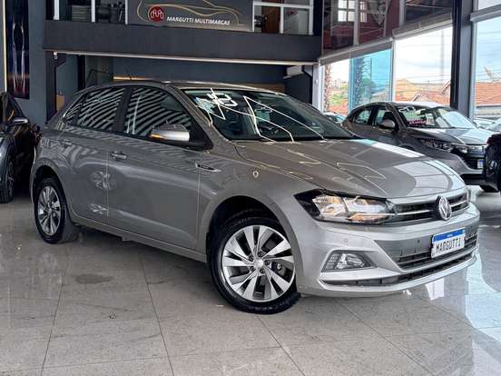 VOLKSWAGEN-POLO-2017