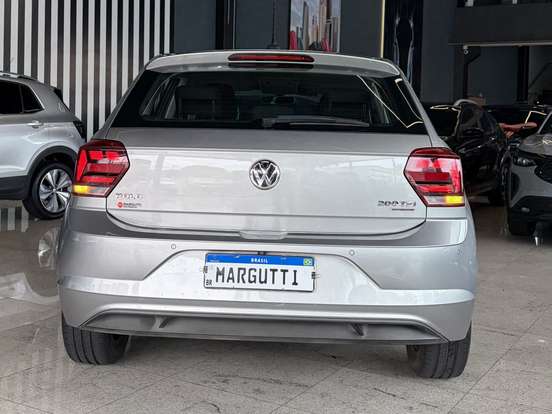 VOLKSWAGEN-POLO-1.0 200 TSI HIGHLINE AUTOMÁTICO VOLKSWAGEN-POLO-2017