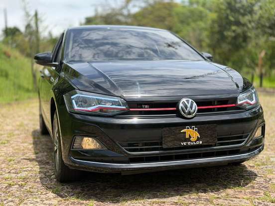 VOLKSWAGEN-POLO-2019
