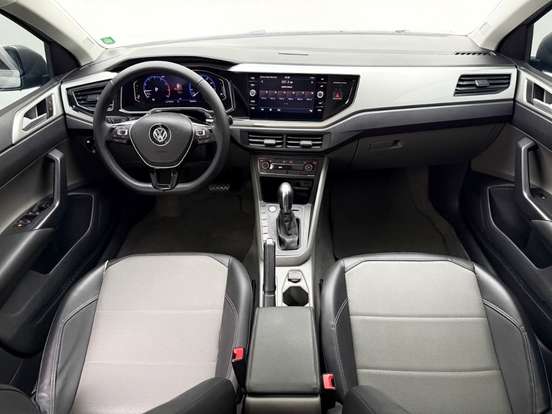 VOLKSWAGEN-POLO-2018