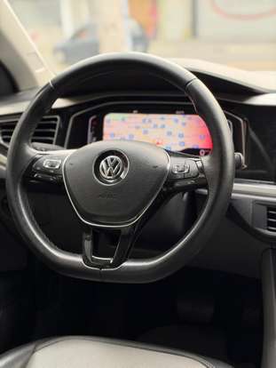 VOLKSWAGEN-POLO-2019