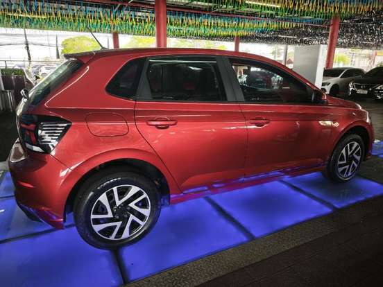 VOLKSWAGEN-POLO-2023