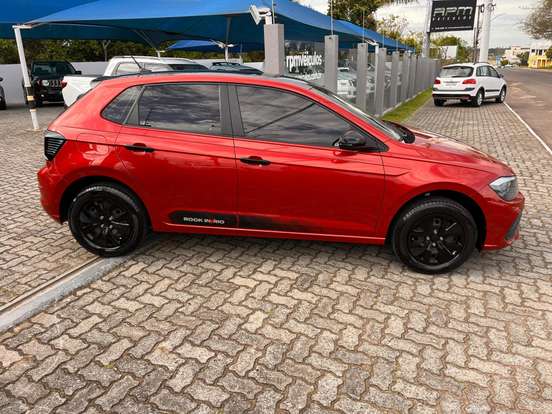 VOLKSWAGEN-POLO-2024
