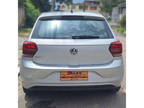 VOLKSWAGEN-POLO-2017