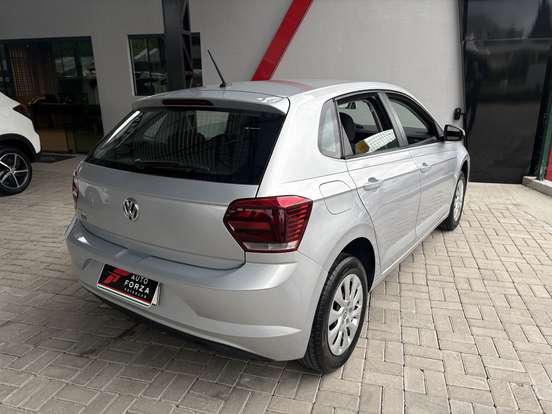 VOLKSWAGEN-POLO-2019
