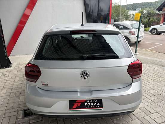 VOLKSWAGEN-POLO-2019