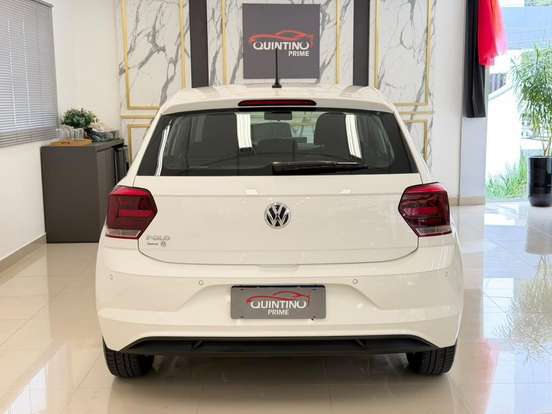 VOLKSWAGEN-POLO-2020