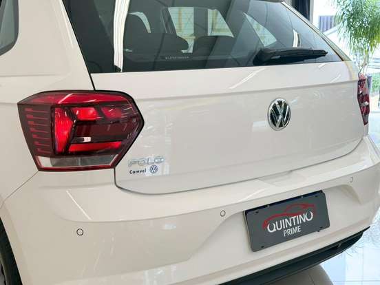 VOLKSWAGEN-POLO-2020