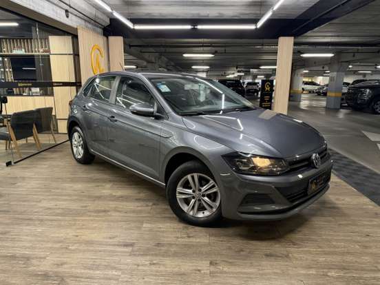 VOLKSWAGEN-POLO-2019