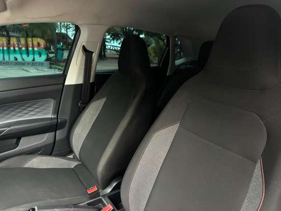 VOLKSWAGEN-POLO-2024