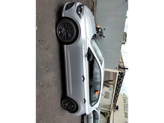 VOLKSWAGEN-POLO-2025