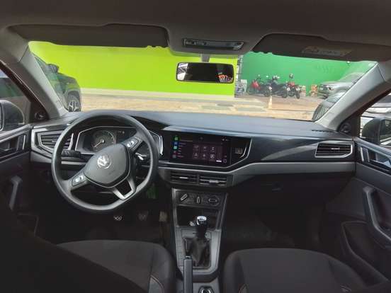 VOLKSWAGEN-POLO-2025