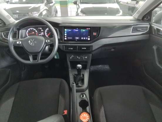 VOLKSWAGEN-POLO-2025